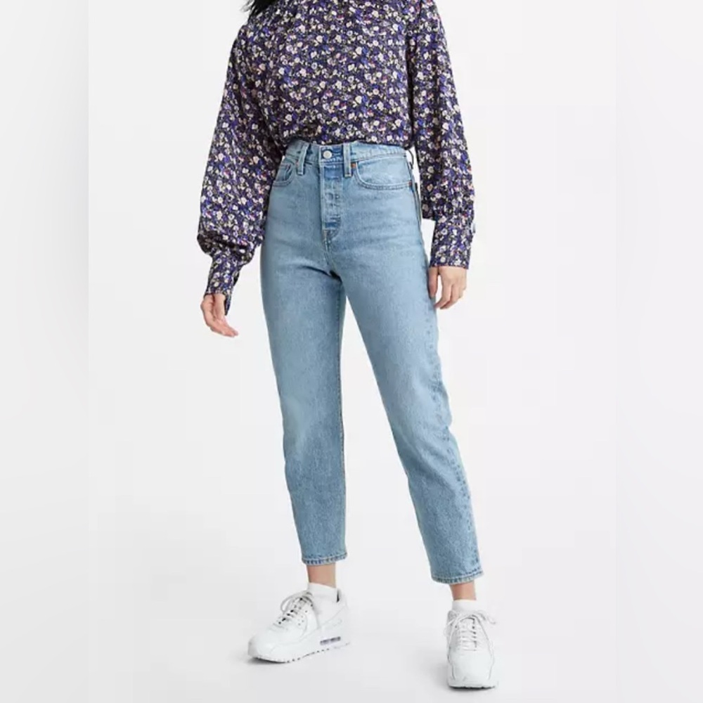 LEVI’S Wedgie Fit Ankle Jeans